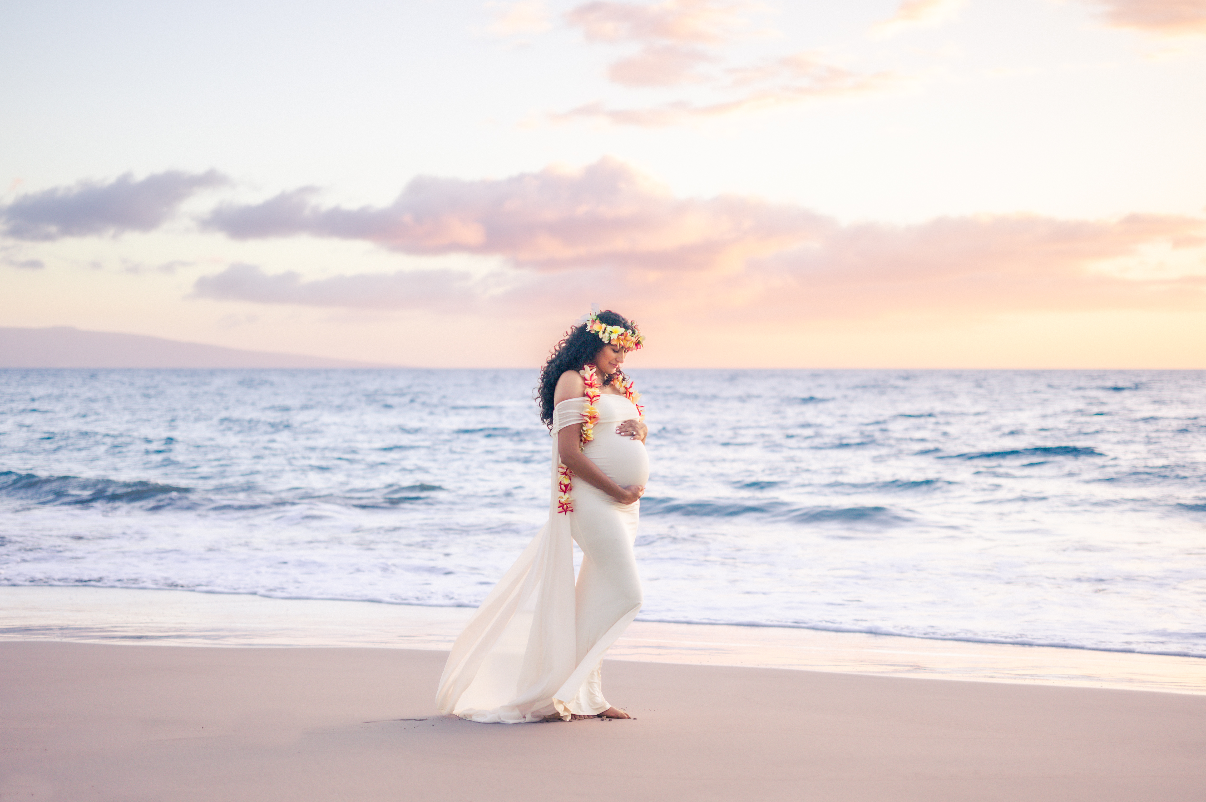 A portrait photographed with the Leica APO-Summicron lens during the Light and Bright session in Wailea