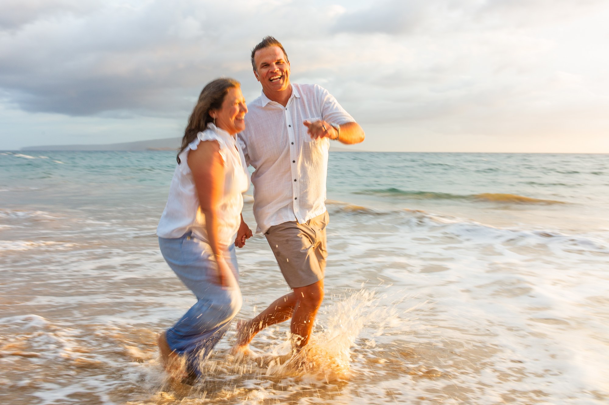 Best time of day for a family beach photo in Wailea.
