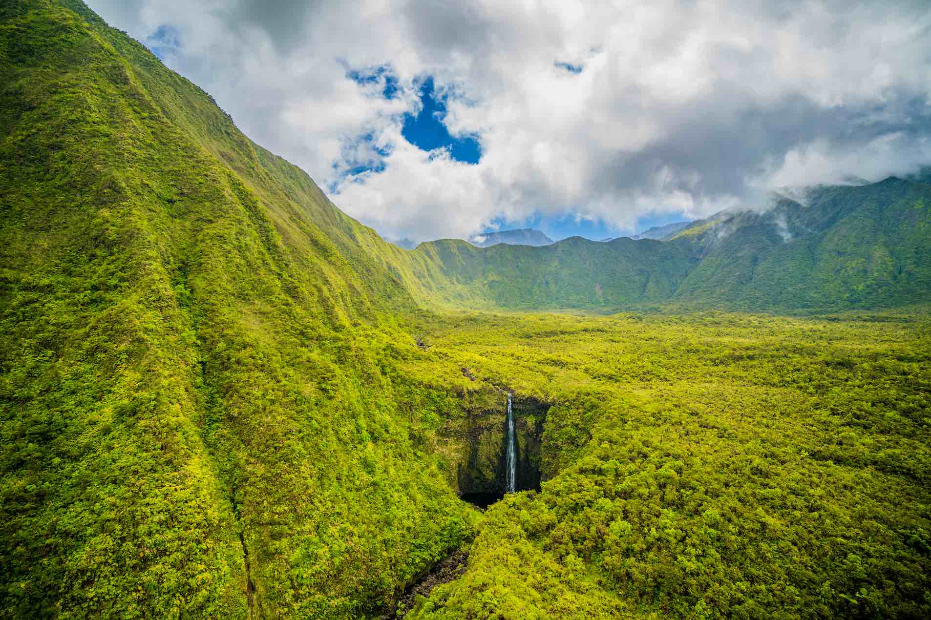 Lush natural wonders and waterfalls on the Road to Hana