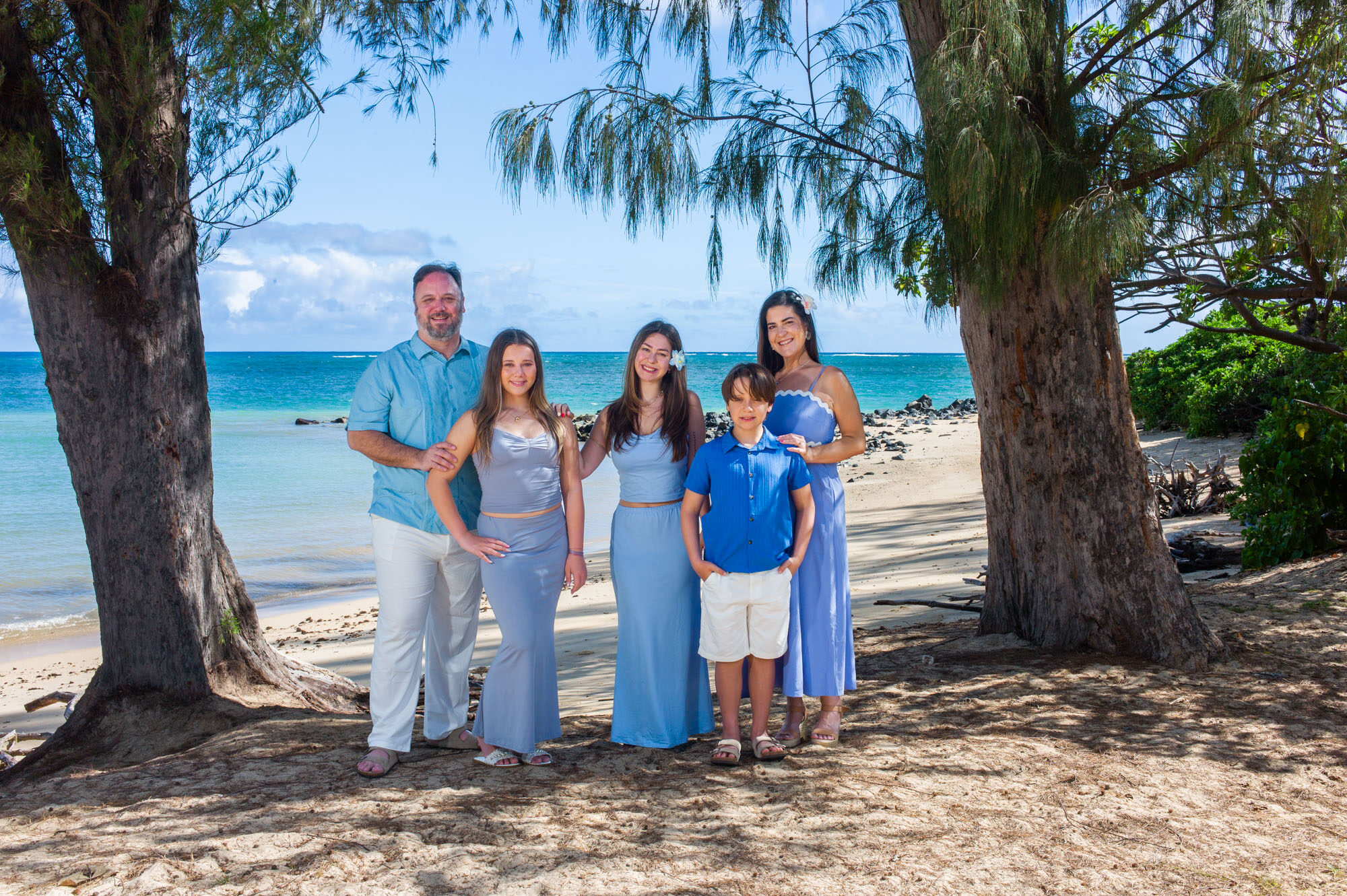 Turquoise water photography session in Maui
