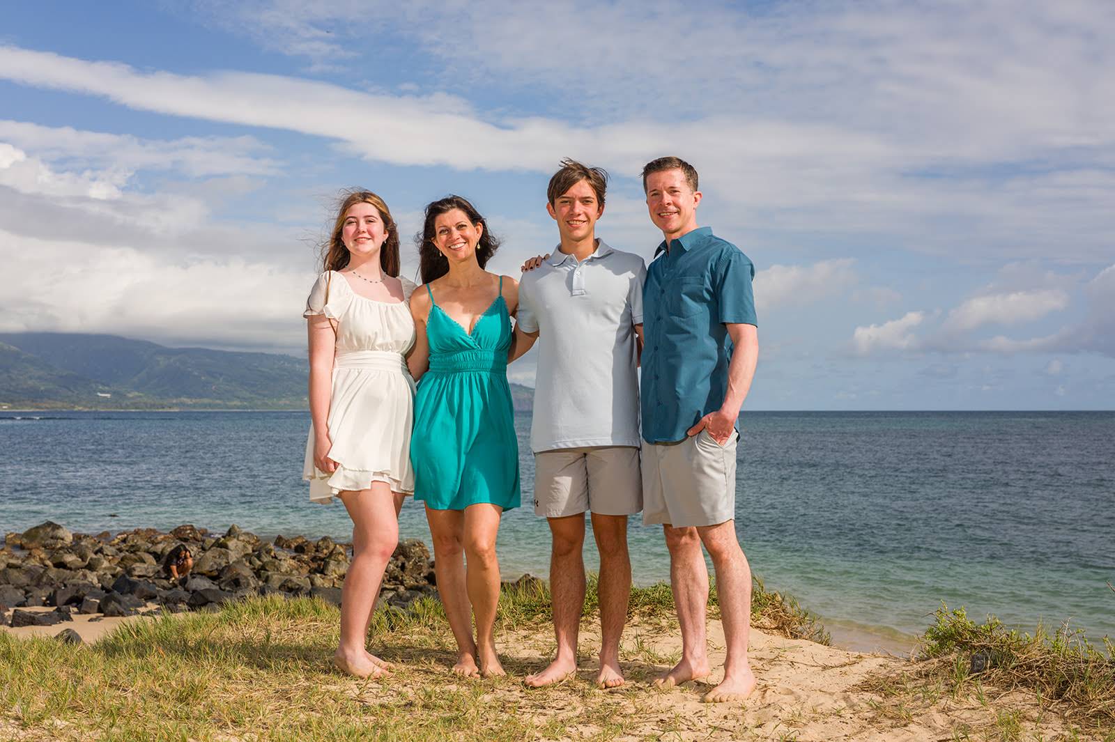 Nicole's family portrait in Maui, shared with her five-star Google review of Wailea Photo