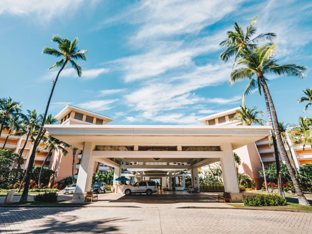 The valet entrance at the Grand Wailea